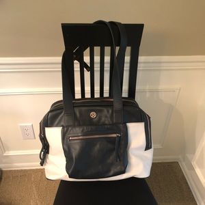 Lululemon Everywhere bag